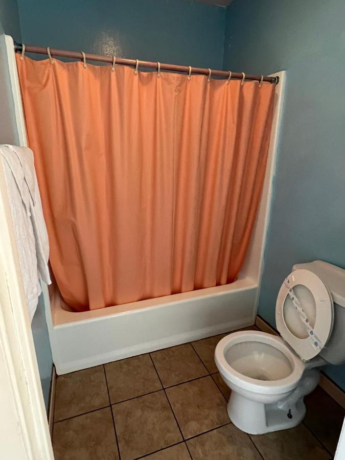 הנטינגטון פארק Deluxe Inn La מראה חיצוני תמונה